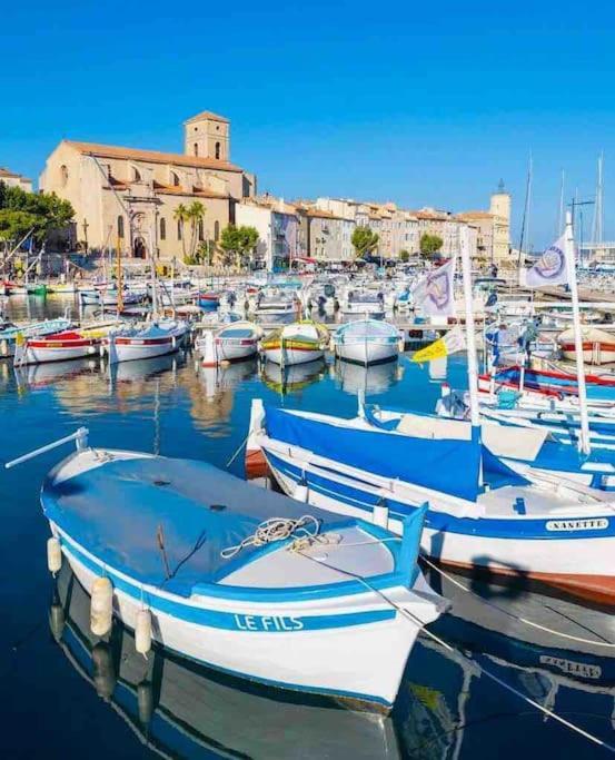 Апартаменти Grand T2 53M2, Proche Plages Et Port , Parking . Ла-Сьйота Екстер'єр фото